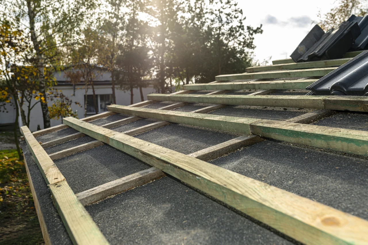 Roof deck with wooden battens