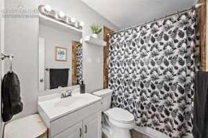125 Larch Dr