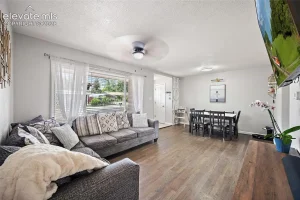 125 Larch Dr
